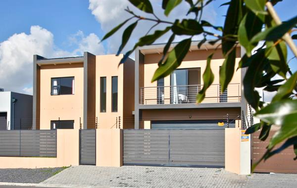 5 Bedroom House