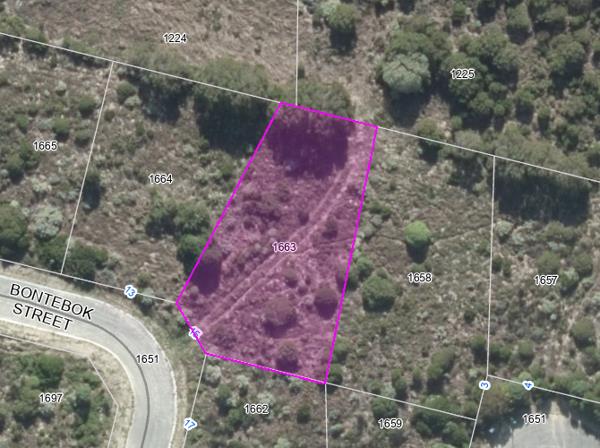 647 m² Land