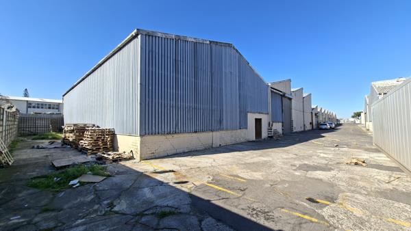 1 800 m² Industrial space