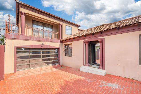 5 Bedroom House