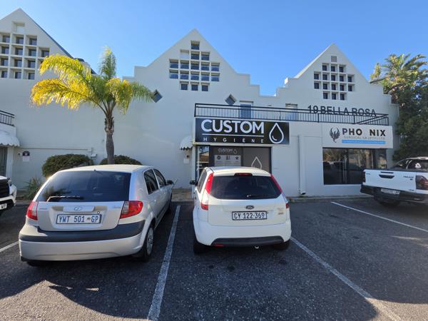 325 m² Commercial space
