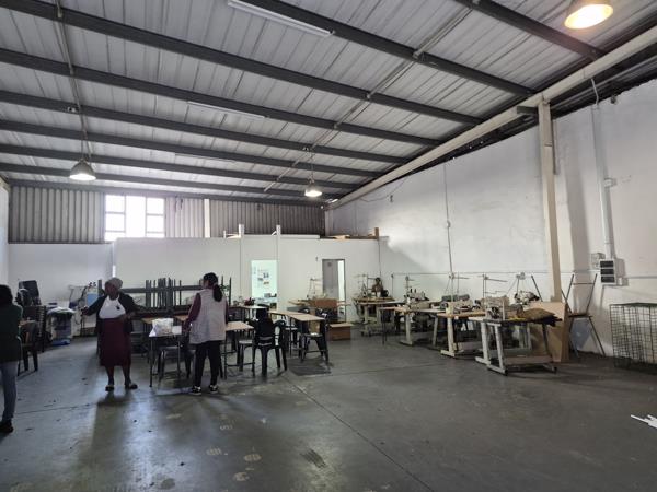 290 m² Industrial space