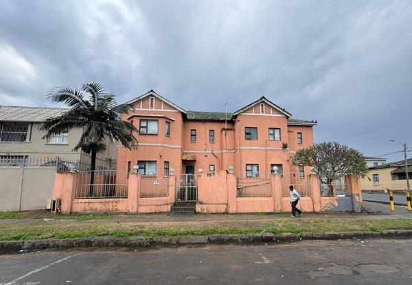 15 Bedroom House