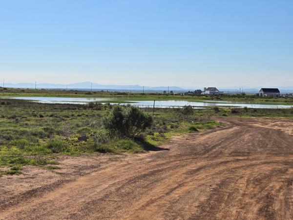 685 m² Land