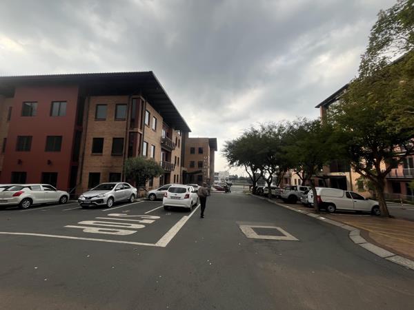 212 m² Commercial space