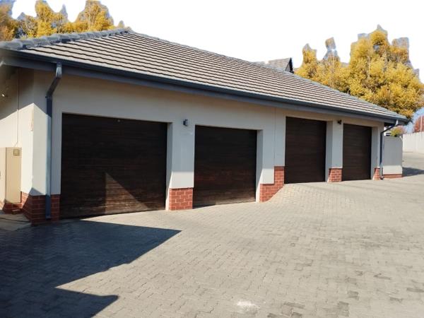 3 Bedroom Cluster