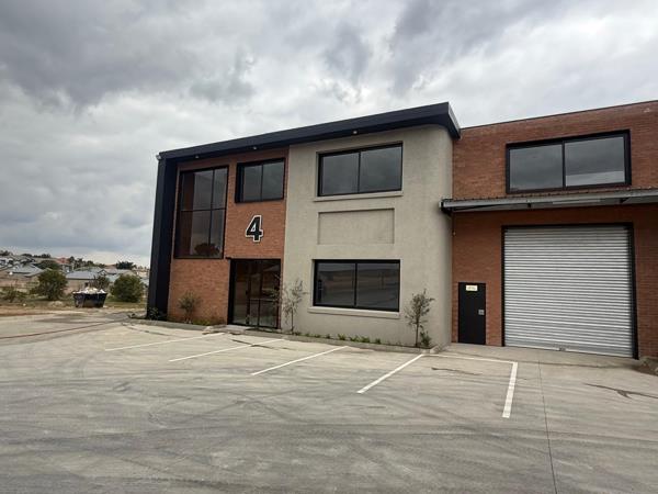1 050 m² Industrial space