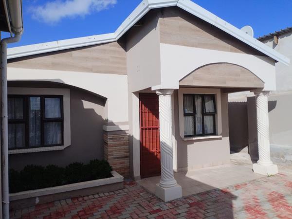 2 Bedroom House