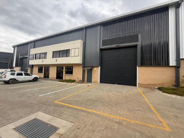 558 m² Industrial space