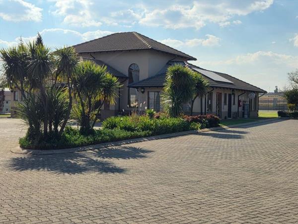 3 Bedroom Townhouse