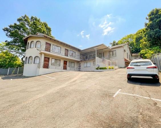 10 Bedroom House