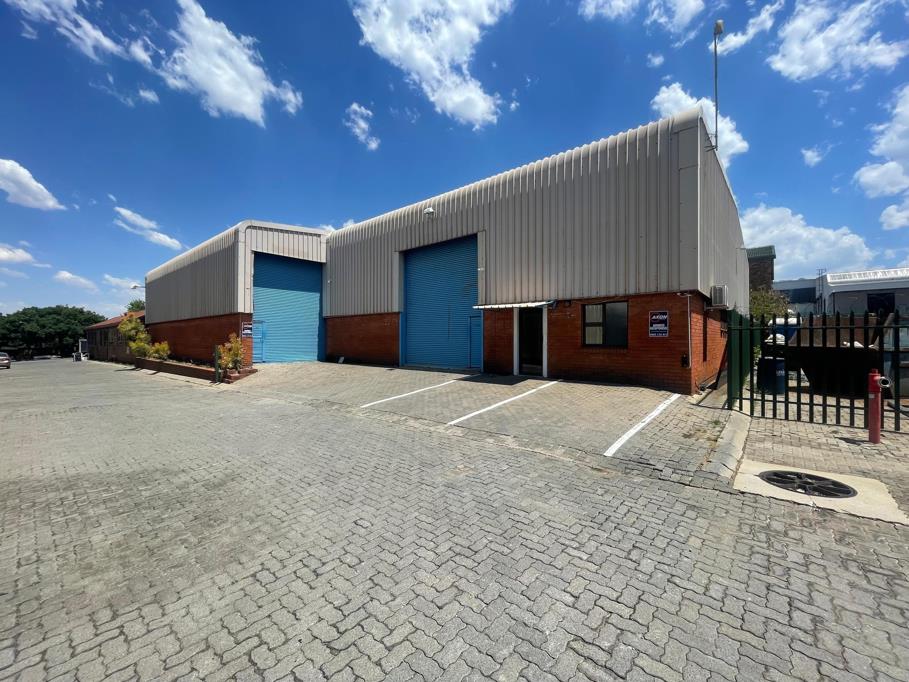 1 176 m² Industrial space