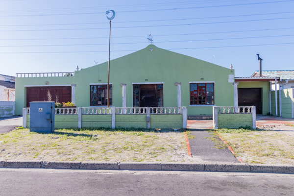 6 Bedroom House