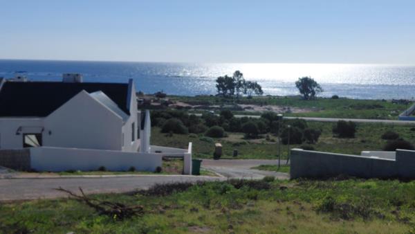 698 m² Land
