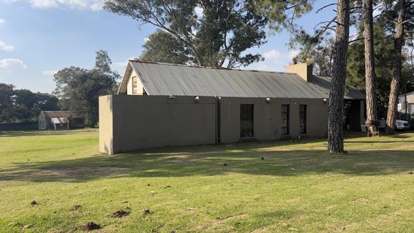 8 700 m² Land