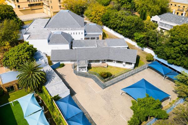 1 800 m² Commercial space