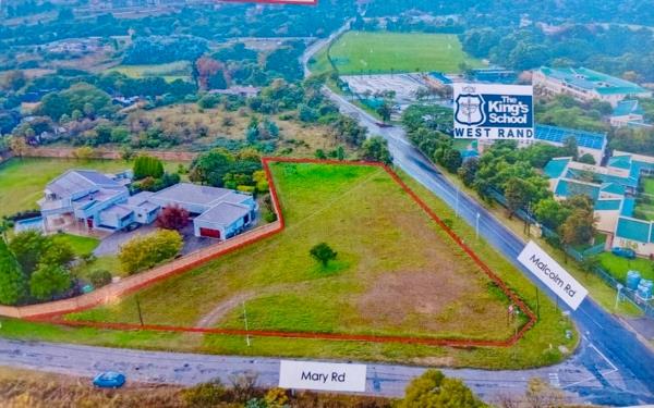 3 770 m² Land