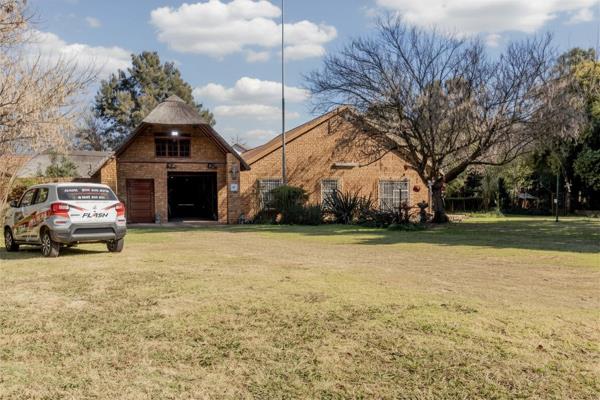 3 300 ha Smallholding