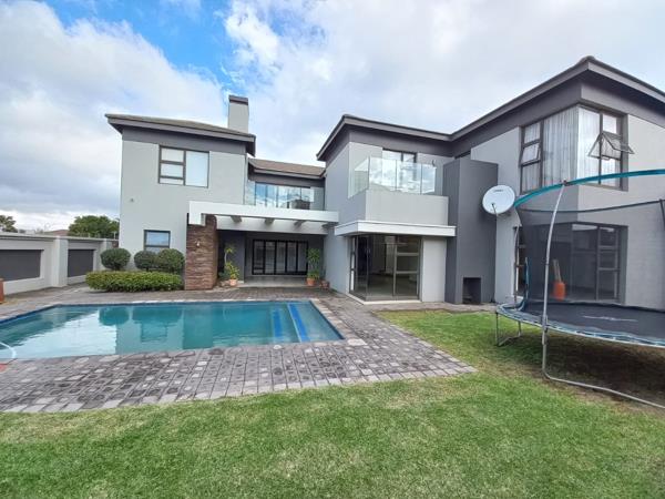 5 Bedroom House