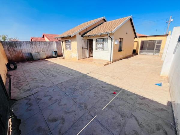 2 Bedroom House