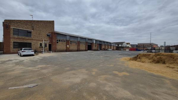 1 700 m² Industrial space