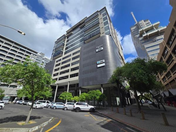 2 051 m² Office Space