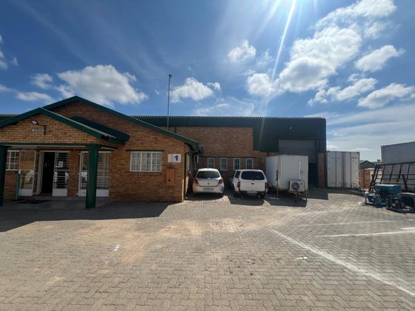 290 m² Industrial space