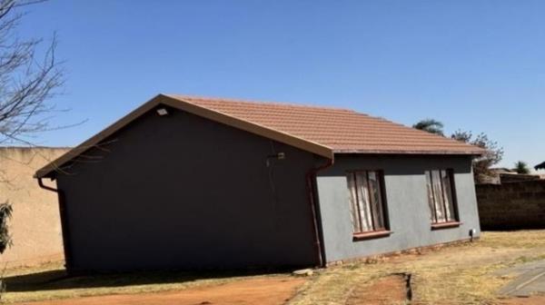 2 Bedroom House