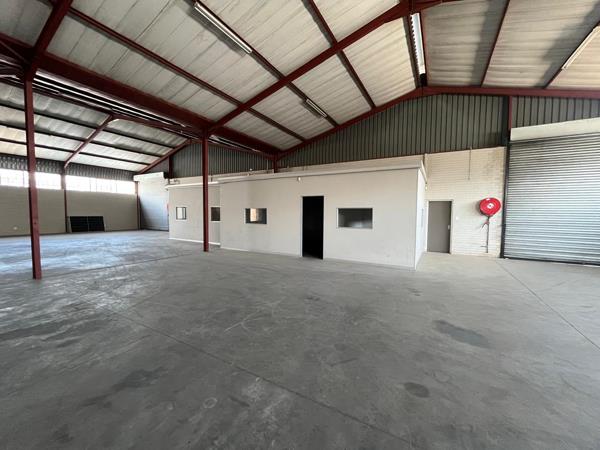 484 m² Commercial space