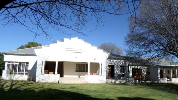 555.7 m² Commercial space