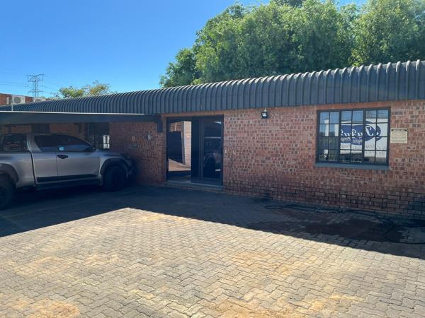 1 099 m² Commercial space