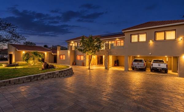 5 Bedroom House