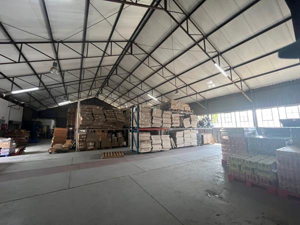 571 m² Commercial space