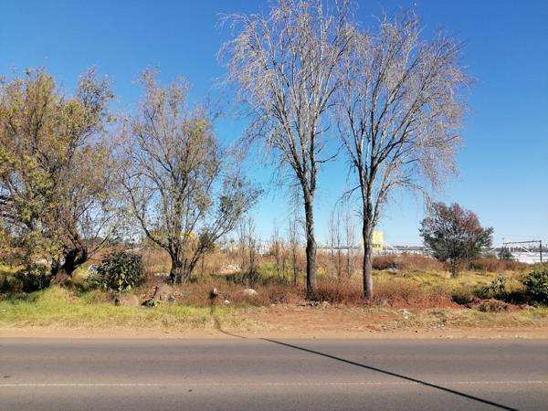 4 000 m² Land