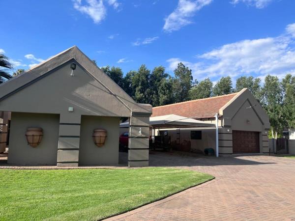 5 Bedroom House