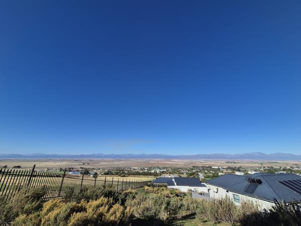 612 m² Land