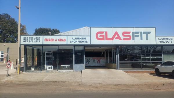 835 m² Retail Space