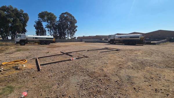 3 450 m² Land