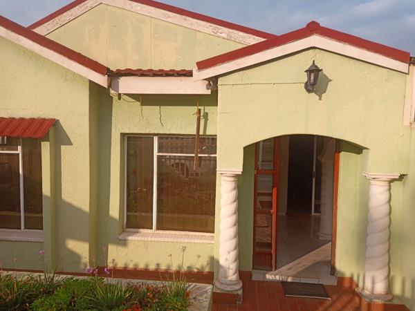 9 Bedroom House