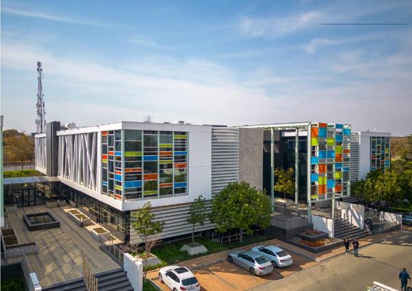 397 m² Office Space