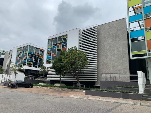 412 m² Office Space