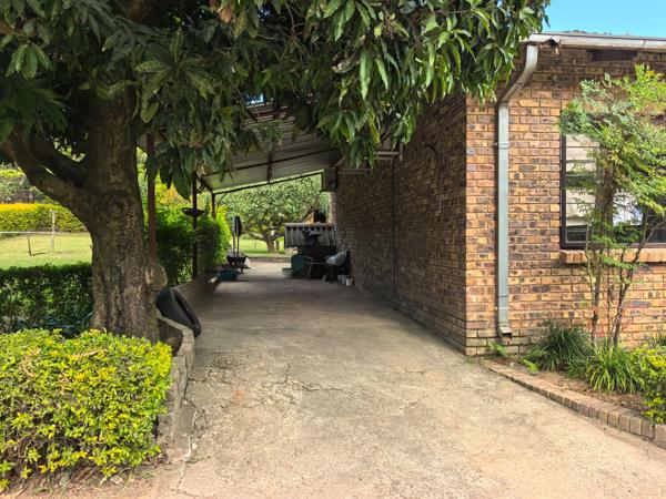 6.4 ha Smallholding