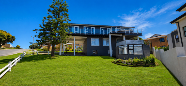 6 Bedroom House