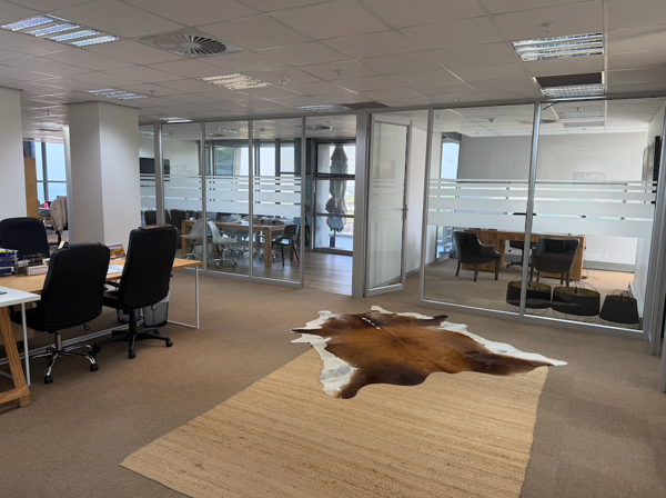 264 m² Commercial space