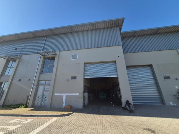 296 m² Industrial space