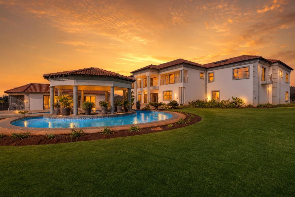 6 Bedroom House