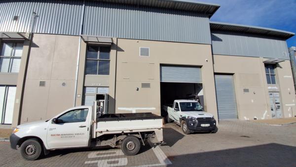 296 m² Industrial space