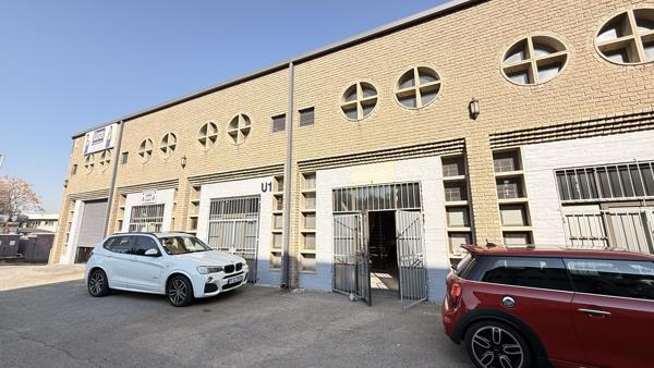 305 m² Industrial space