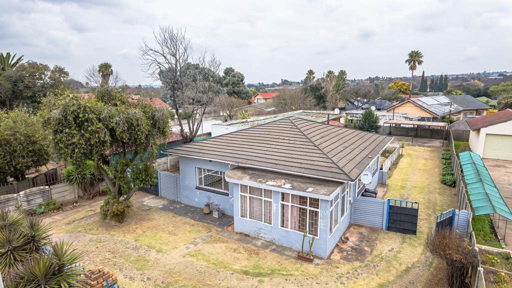 2 Bedroom House