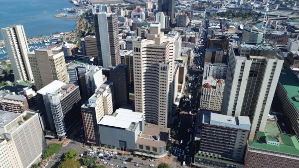 615 m² Commercial space